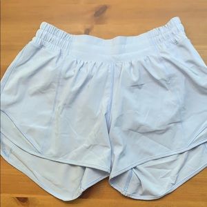 Lululemon Hotty Hot shorts 2.5” color daydream